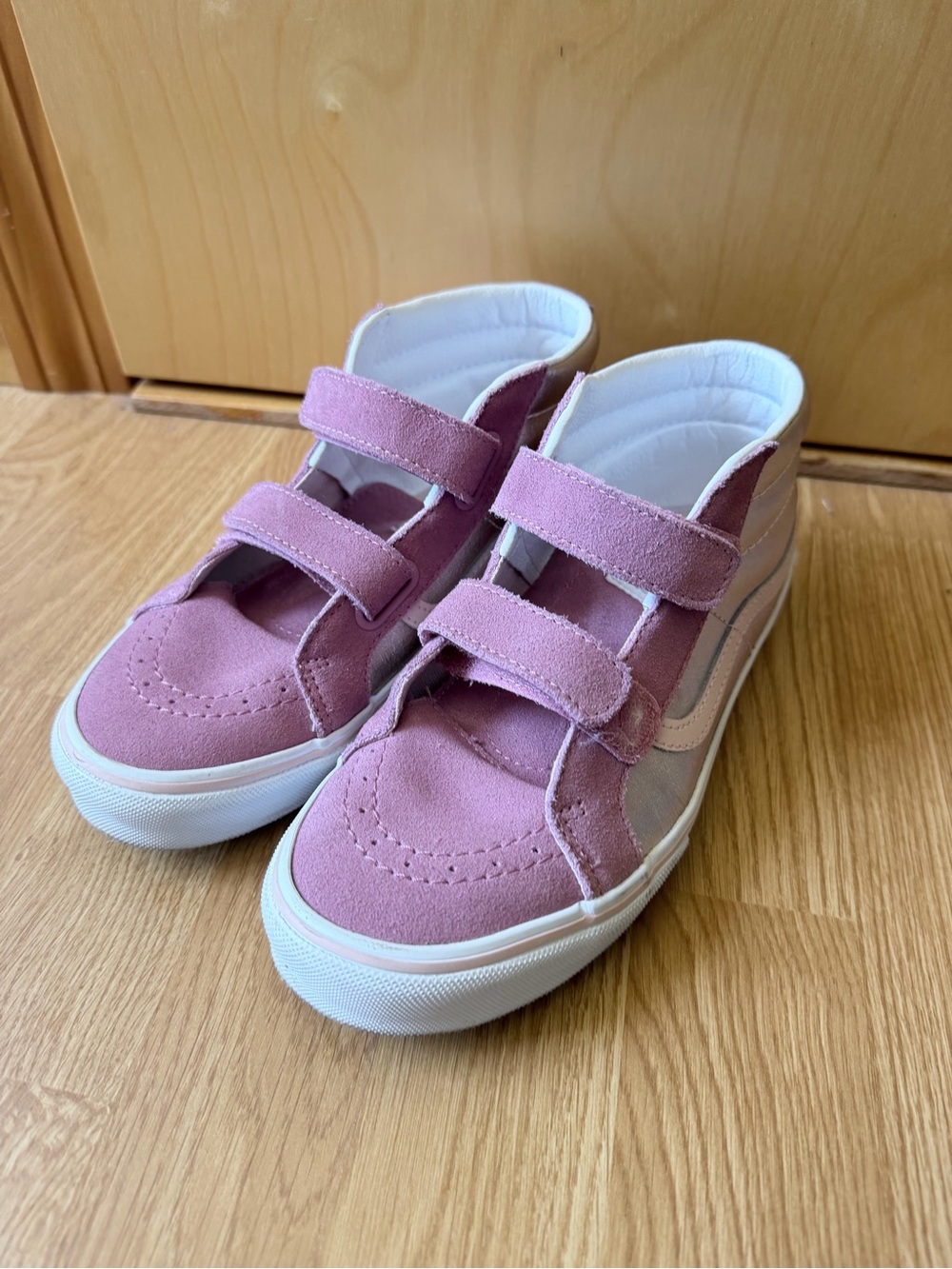 Vans Suede High-Top Velcro Sneakers in Dusty Pink